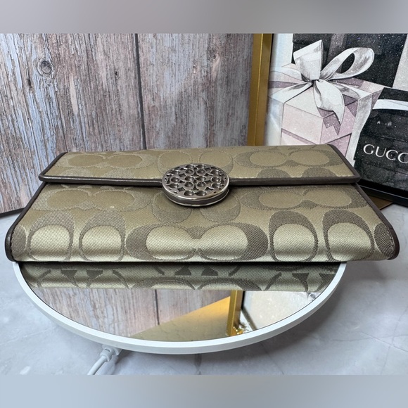 COACH Gold and Brown trifold long Wallet leather interior - EUC - Picture 10 of 17